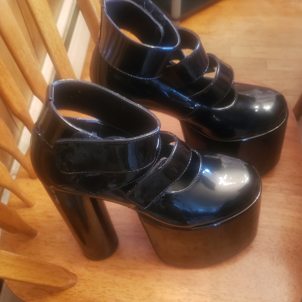 Black patent leather platform Mary Janes 7 inch heel 4 inch platform